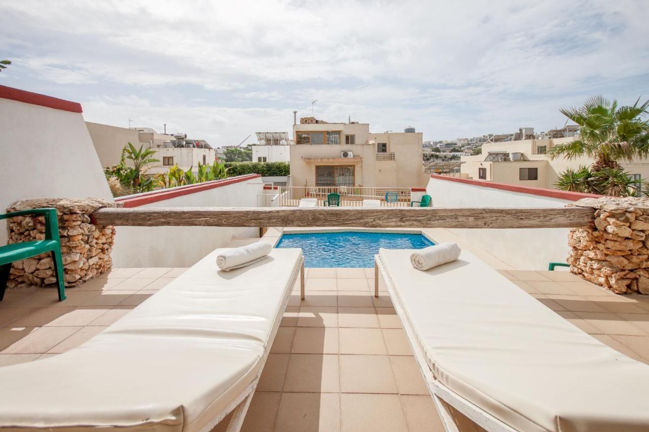 Pool And Sea Merill Apartments - Happy Rentals Меллиеха Экстерьер фото