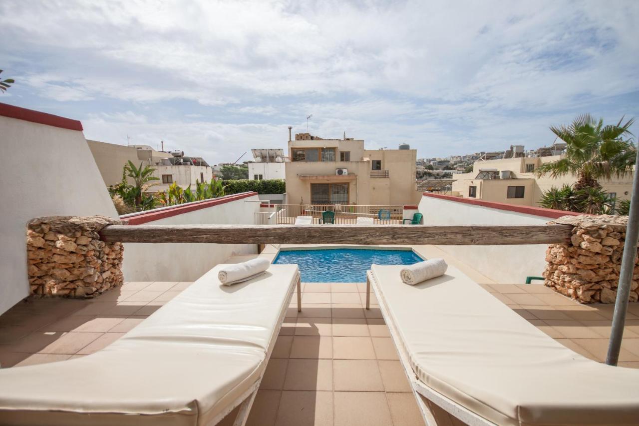 Pool And Sea Merill Apartments - Happy Rentals Меллиеха Экстерьер фото